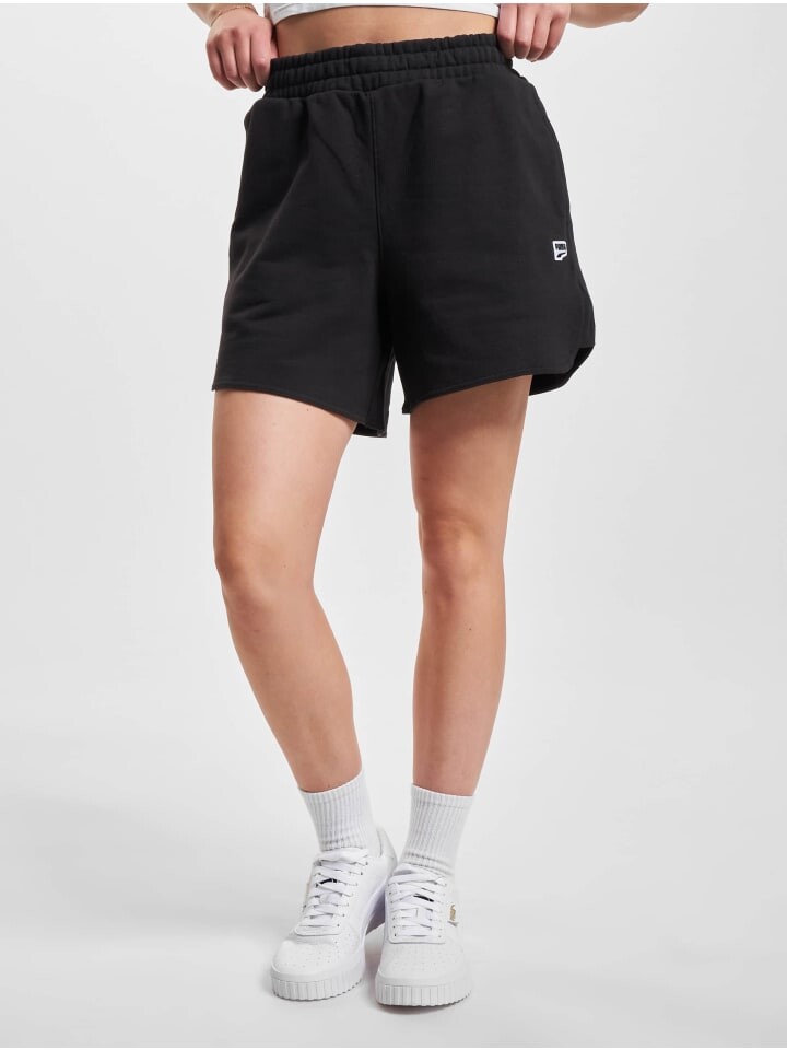 

Шорты Puma, черный