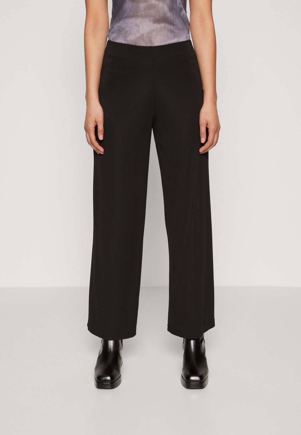 

Брюки Onlruby Pull Up Wide Pant ONLY, черный