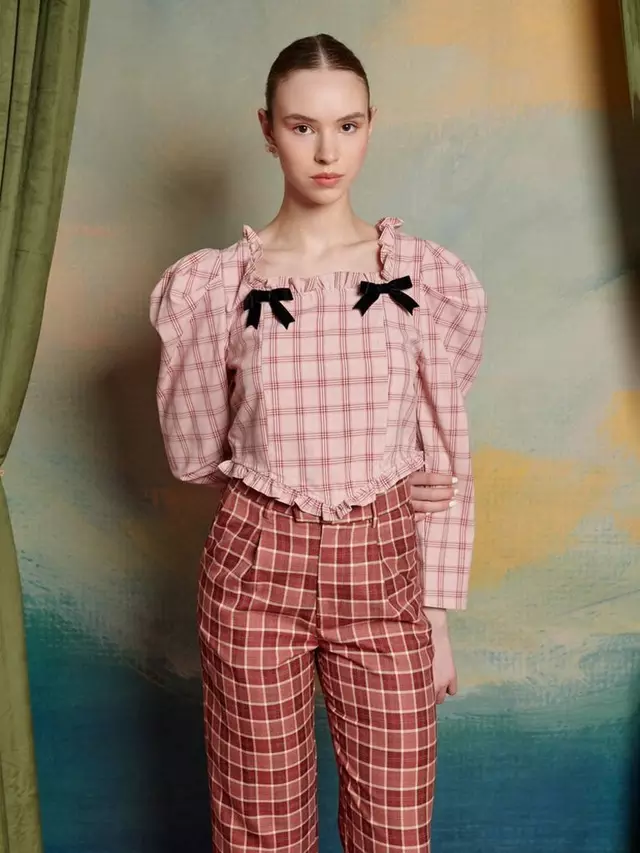 

Топ Sister Jane Pointe Bow Trim Cropped Check, розовый