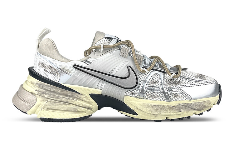 

Кроссовки Nike V2K Run для женщин, Silver