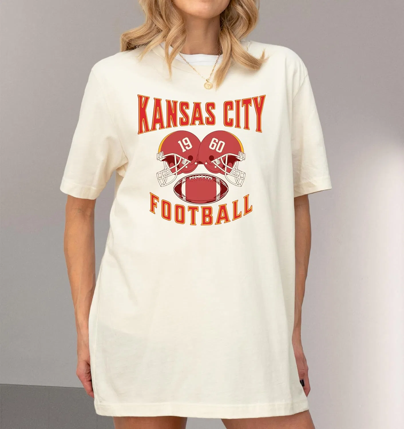 Футболка Kansas Football для фанатов | Ретро майка для игрового дня | Винтажная футболка Missouri премиум-класса для мужчин и женщин GENERIC, Natural — фото 2