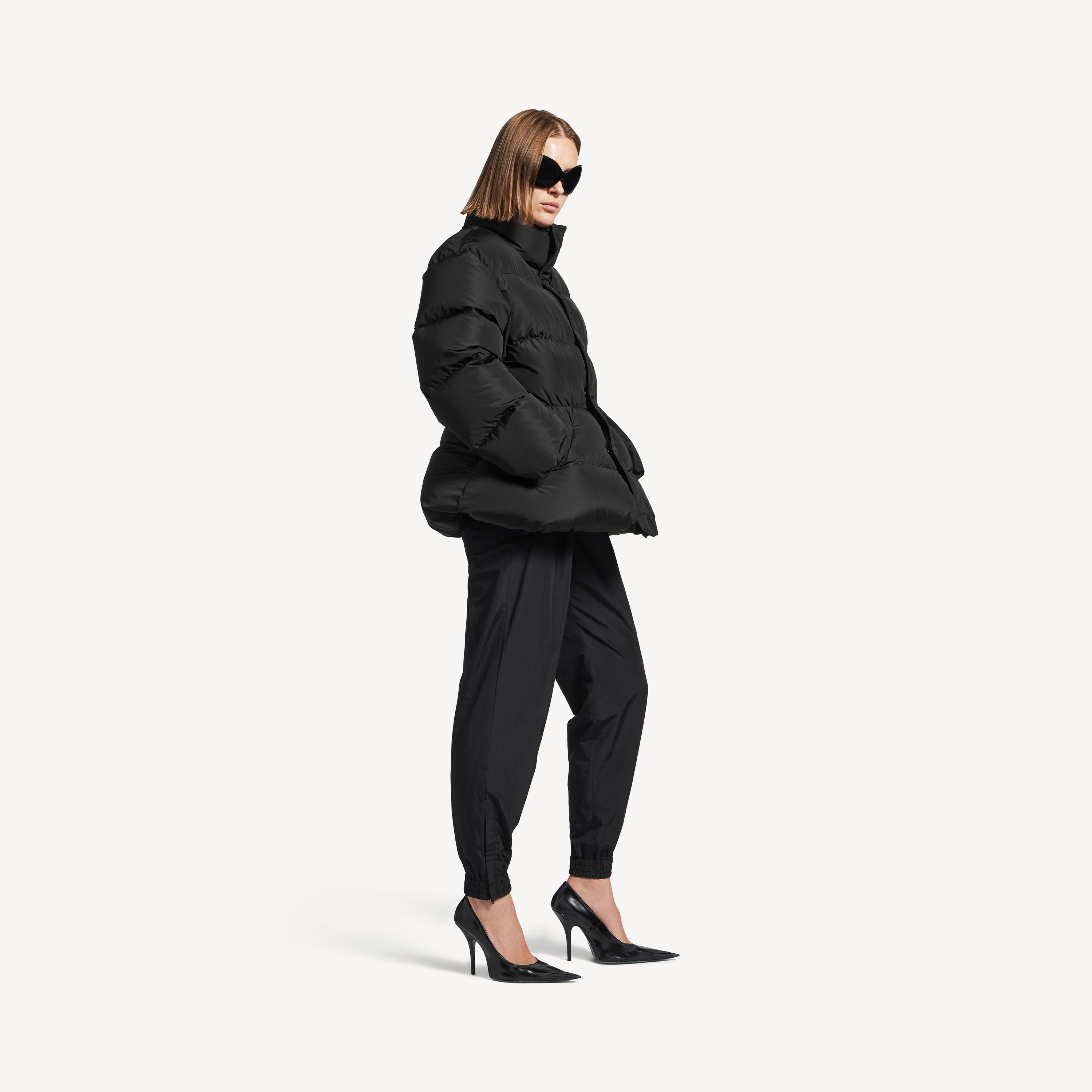 Женская куртка-пуховик hourglass в черном цвете BALENCIAGA, черный — фото 2
