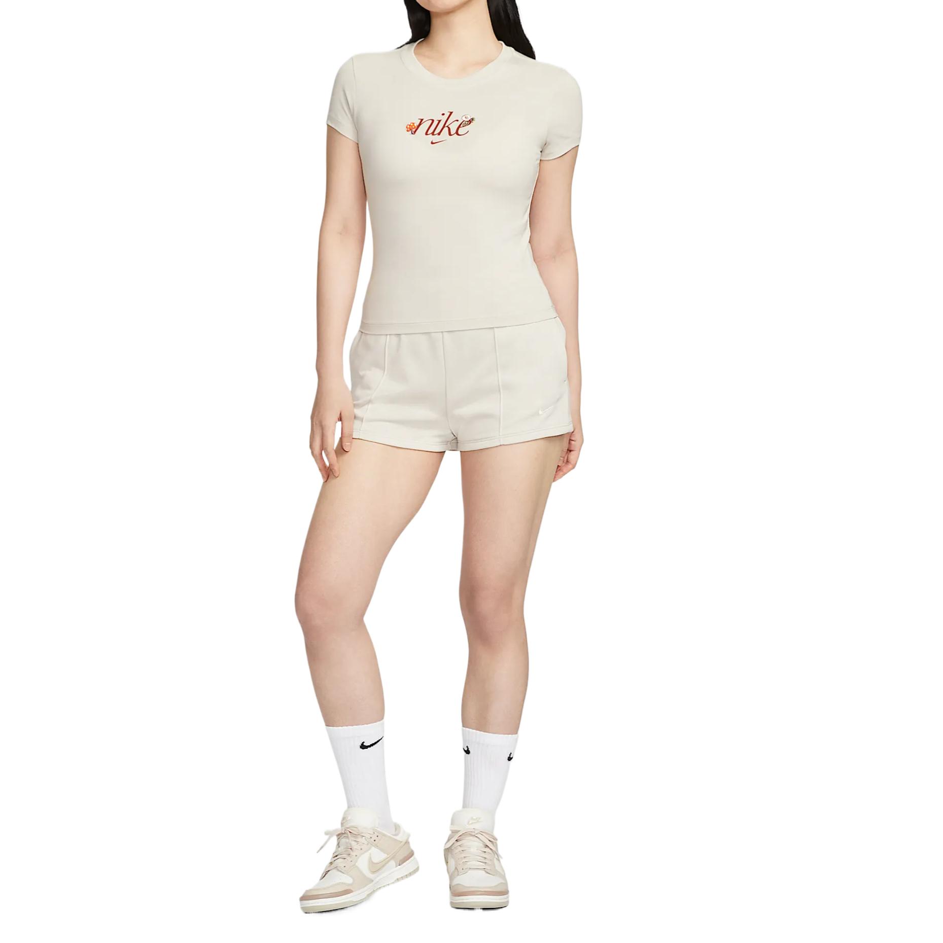 Футболка Sportswear Regular женская Light Earth Umber Nike, Light Earth Umber — фото 4