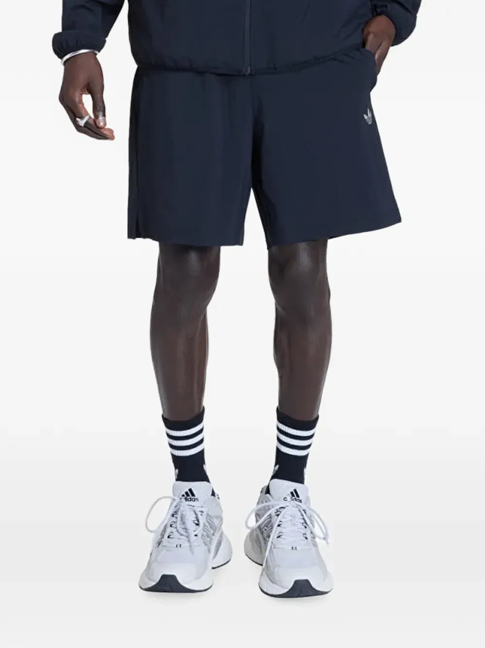 Шорты adidas Tech Trefoil Essentials с логотипом, синий
