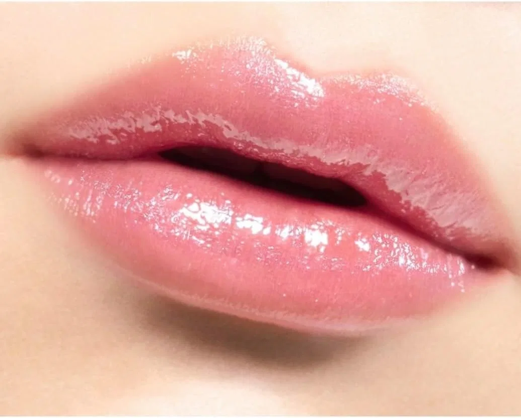 Тинт для губ Glow Lip Tint Opera 411 Sakura Soda