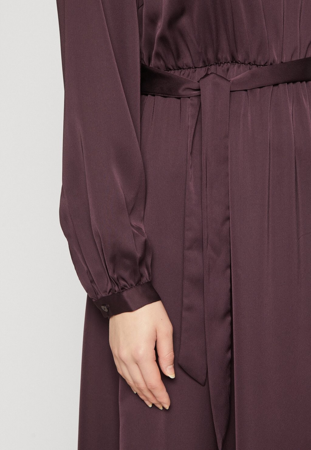 

Коктейльное платье / Вечернее платье Viellette Midi Dress VILA, идеально сливовое