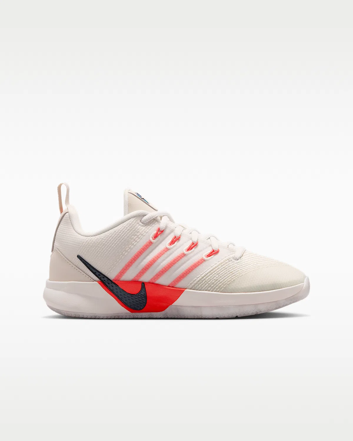 Детские баскетбольные кроссовки Sabrina 3 "Equity", Phantom/Ivory/Rush Coral/Black — фото 3