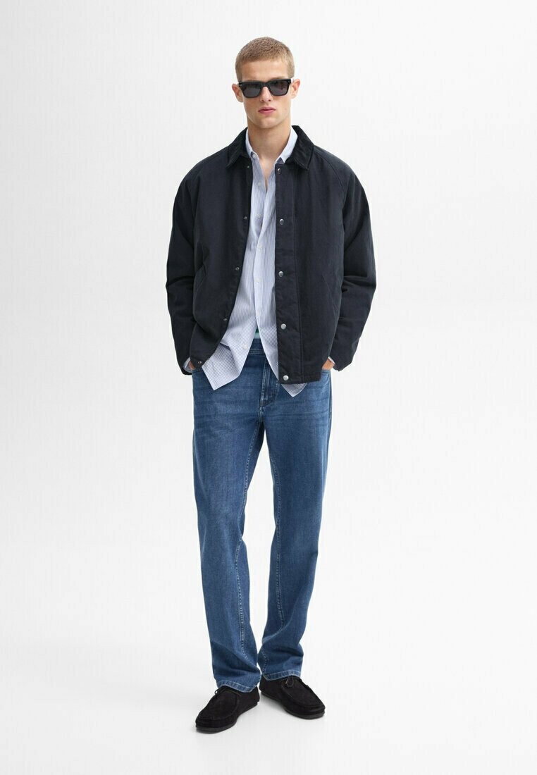 

Легкая куртка WITH SNAP BUTTONS Massimo Dutti, темно-синий