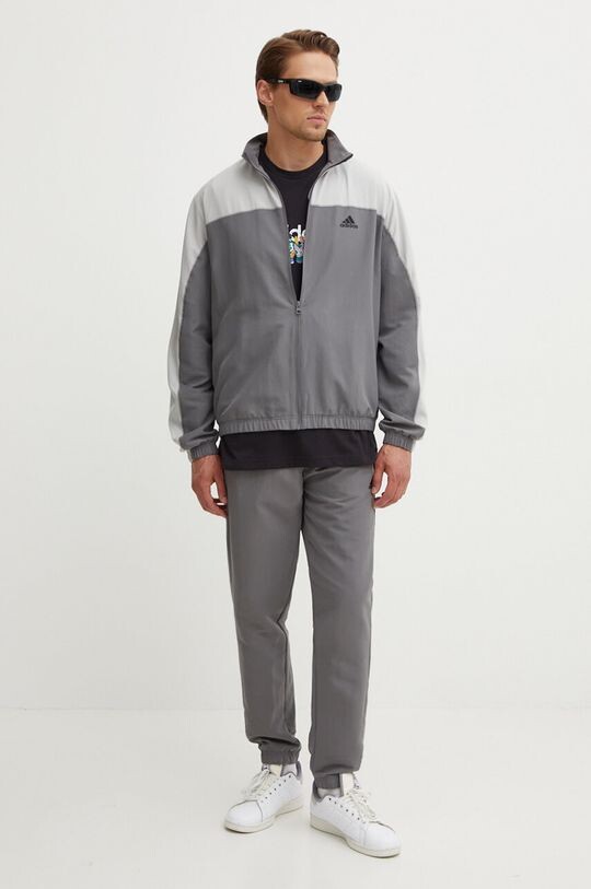 

Спортивный костюм adidas, серый