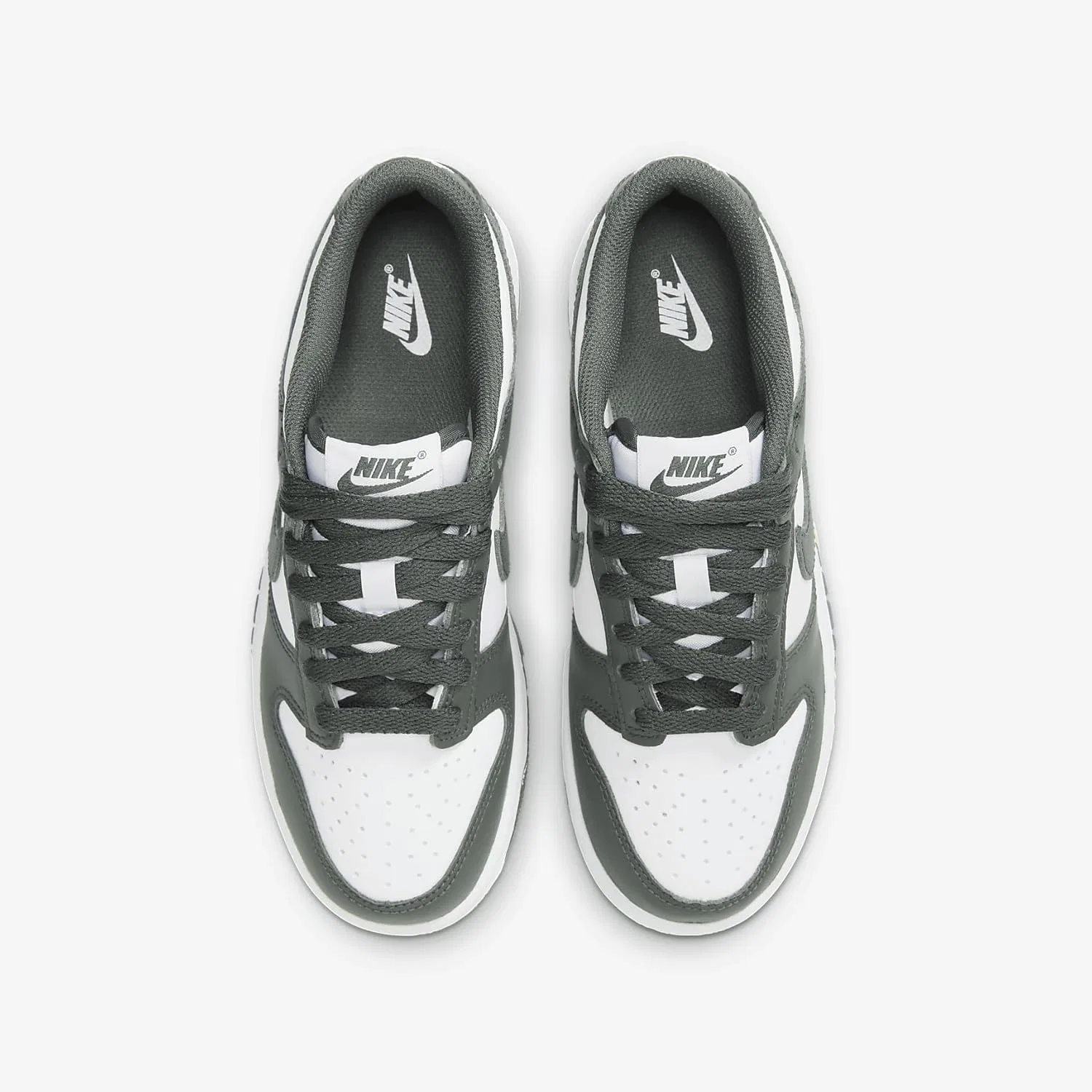 Детские кроссовки Nike Dunk Low, White/White/Vintage Green — фото 4