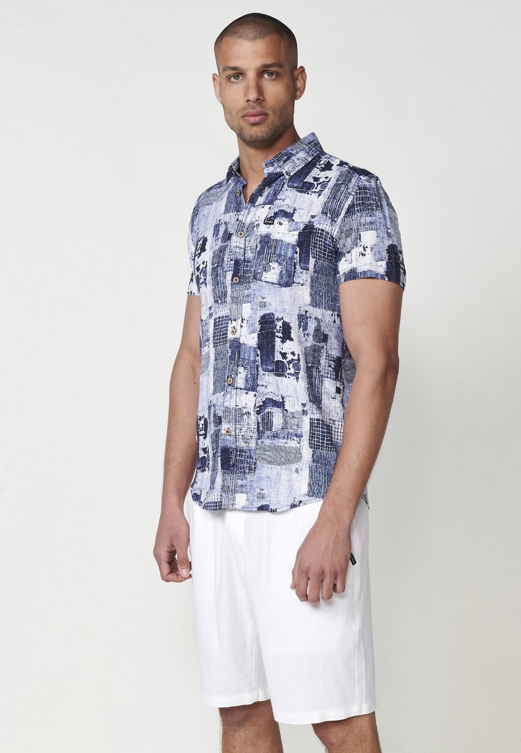 

Рубашка DE MANGA CORTA CON ESTAMPADO TROPICAL Koroshi, темно-синий