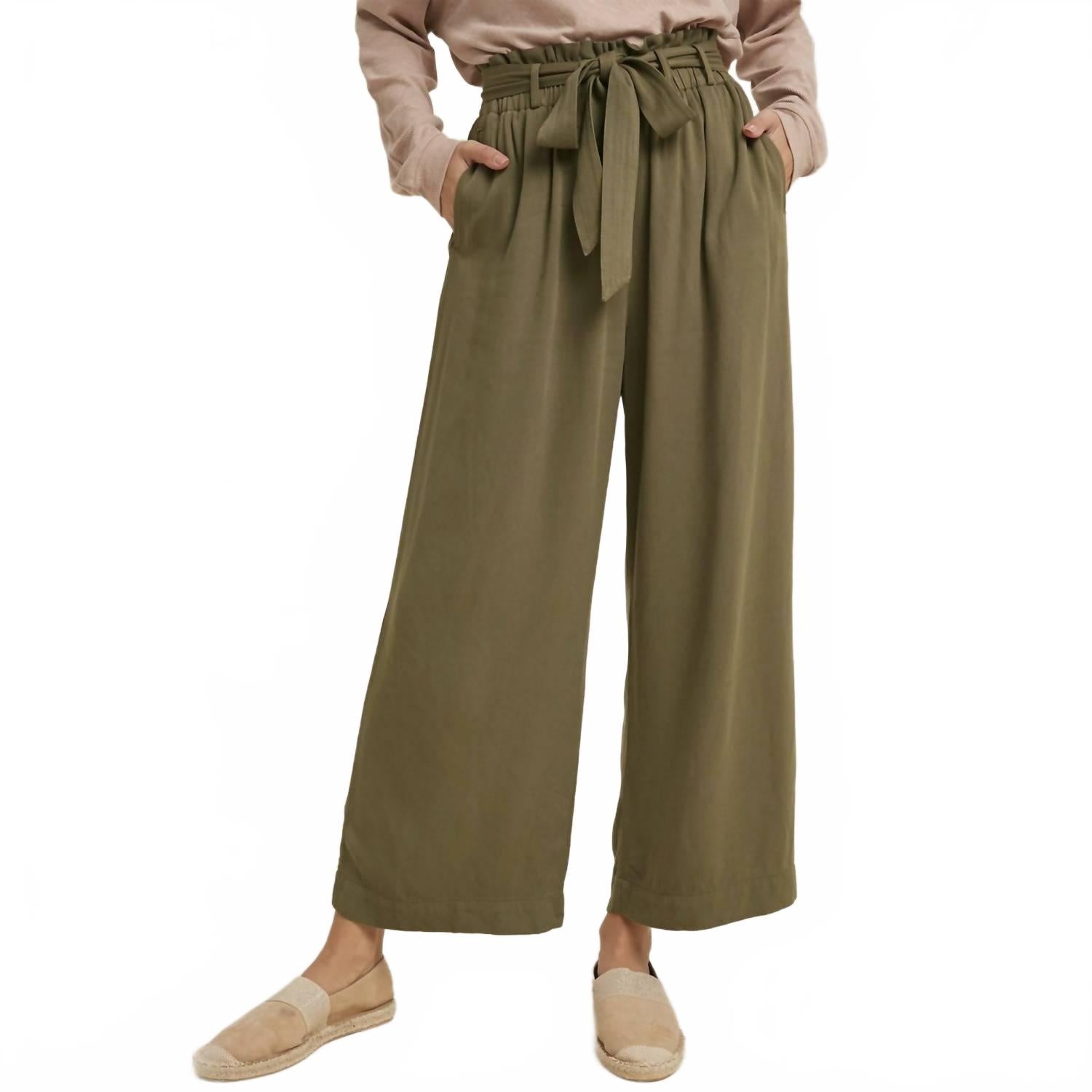 

Брюки с поясом и карманами в оливковом цвете WISHLIST