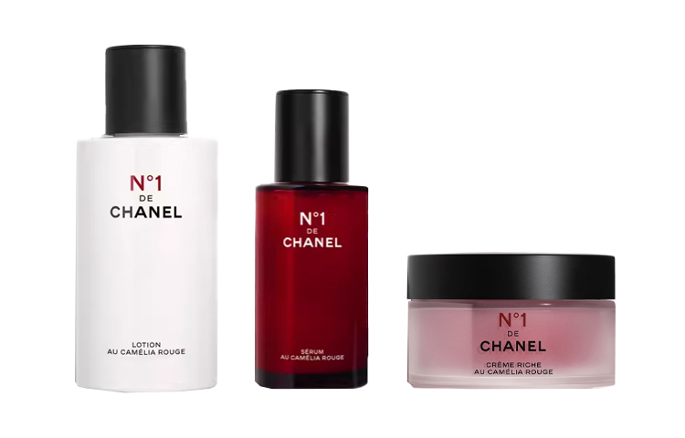 CHANEL Красный camellia star набор для ухода за кожей увлажняющий, питающий и гидратирующий три предмета — фото 4
