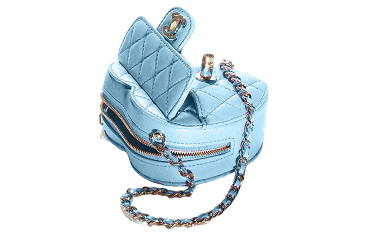CHANEL Женская сумка через плечо из овчины небесно-голубого цвета — фото 3