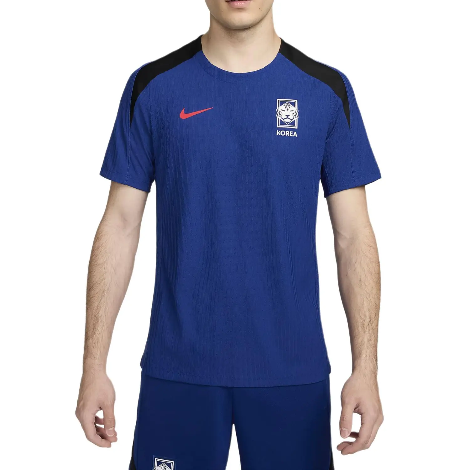 

Футбольная майка Dri-Fit Strike для мужчин, цвет: синий/черный/красный Nike, синий/черный/красный