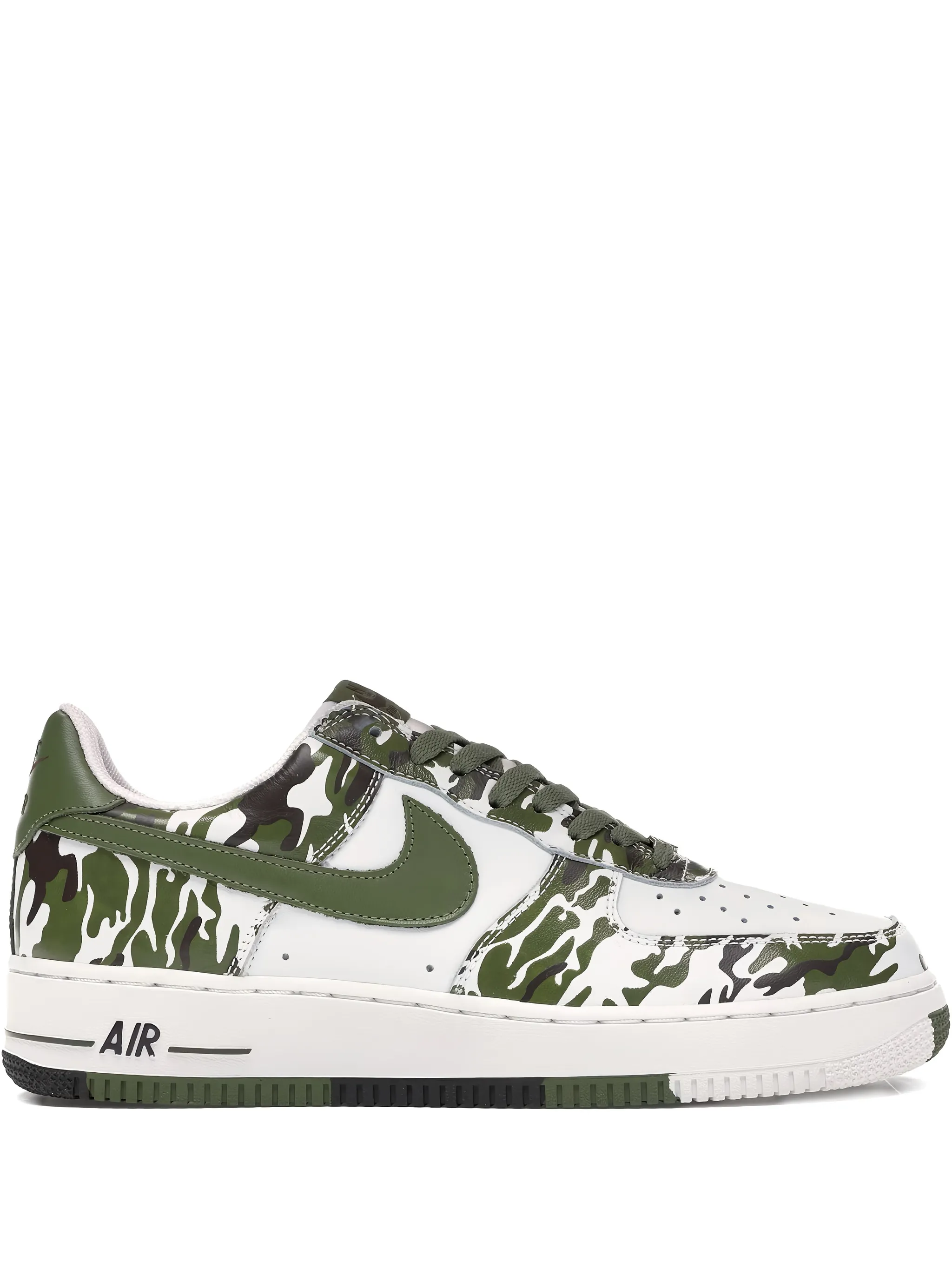 

Кроссовки с камуфляжным рисунком Air Force 1 Nike, белый