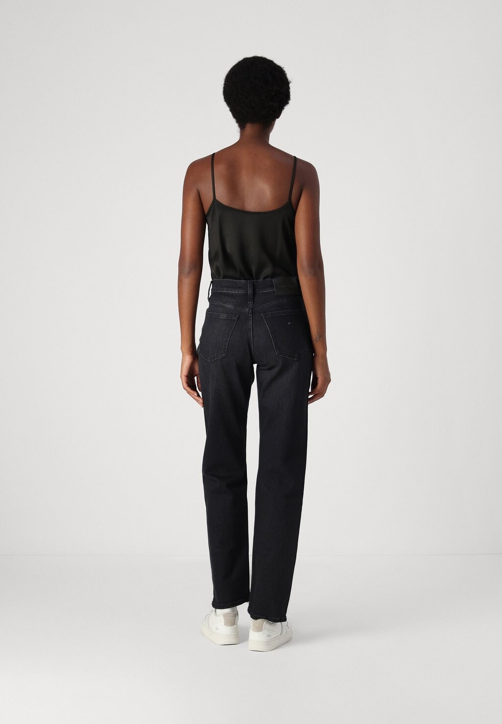 

Джинсы прямого кроя HIGH RISE Calvin Klein Jeans, черный деним