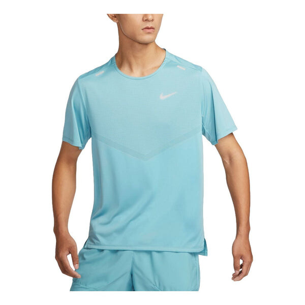 

Футболка dri-fit rise 365 running t-shirt asia sizing 'light blue' Nike, голубой