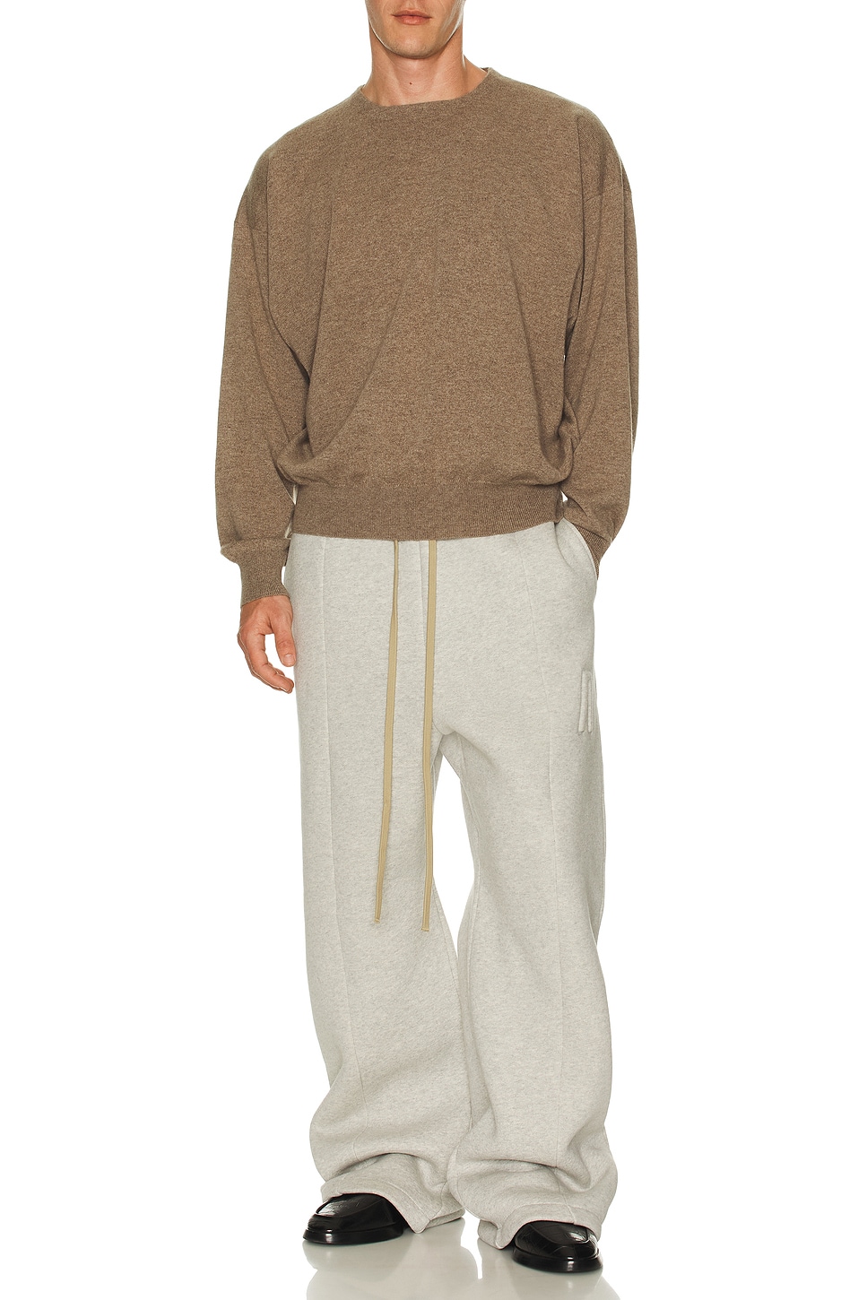 

Кашемировый свитер с круглым вырезом Fear Of God, Dune Pearl