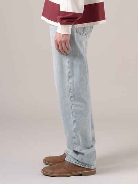 Джинсы прямого кроя 555 свободного кроя, светло-индиговый цвет Levi's, Light Indigo - Worn In — фото 2
