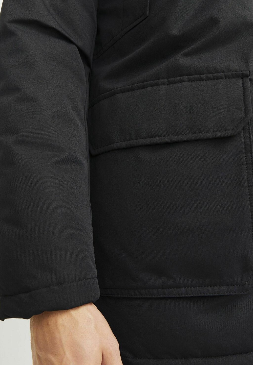 

Зимнее пальто Jack & Jones, черный