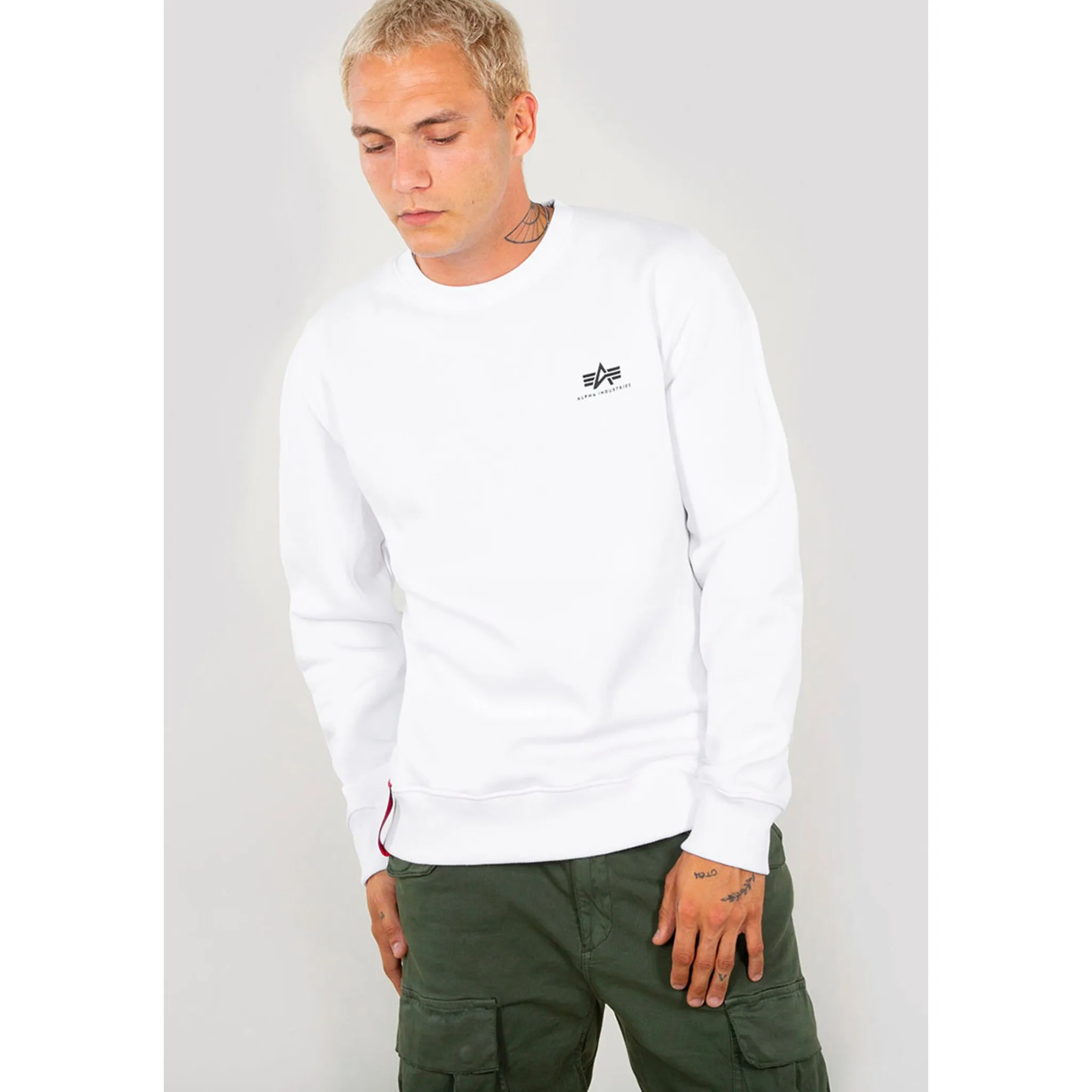 

Толстовка Alpha Industries "Basic Sweater small Logo", белый