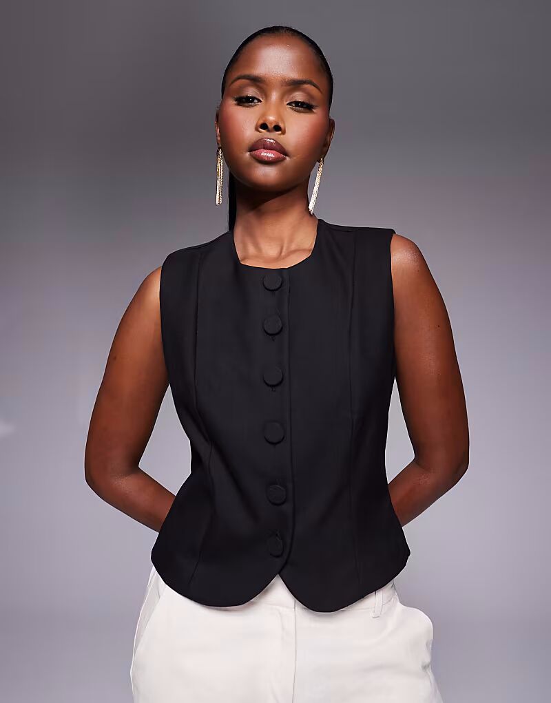 

Жилет с высоким воротом черного цвета River Island