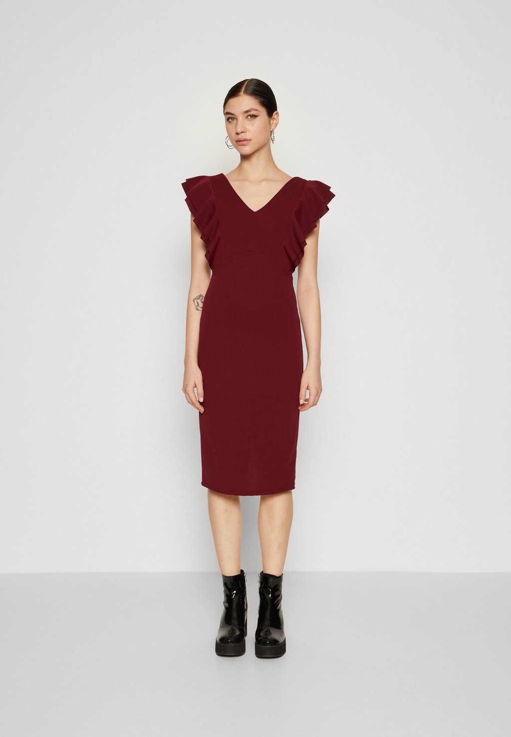 

Коктейльное/праздничное платье ALESSIA FRILL SLEEVE MIDI DRESS WAL G., цвет wine