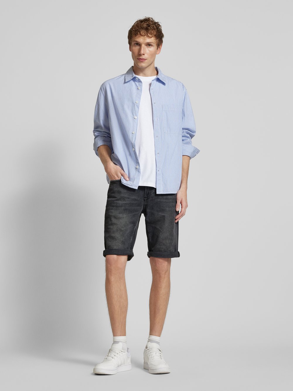 

Узкие джинсовые шорты с пятью карманами Calvin Klein Jeans