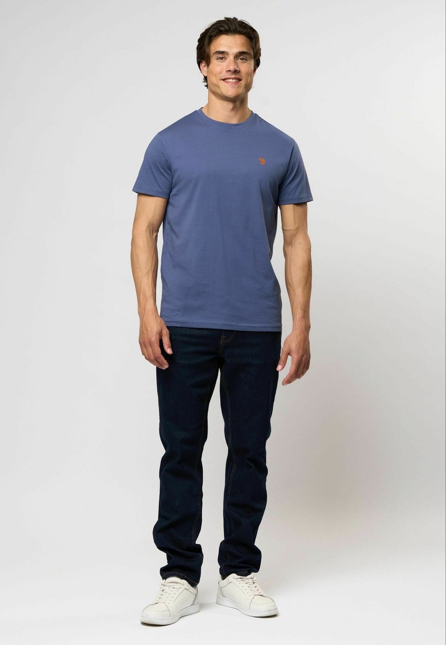 

Футболка U.S. Polo Assn. ARJUN 3 PACK, Indigo Punpkinspice Tapshoe/Stone Blue Denim