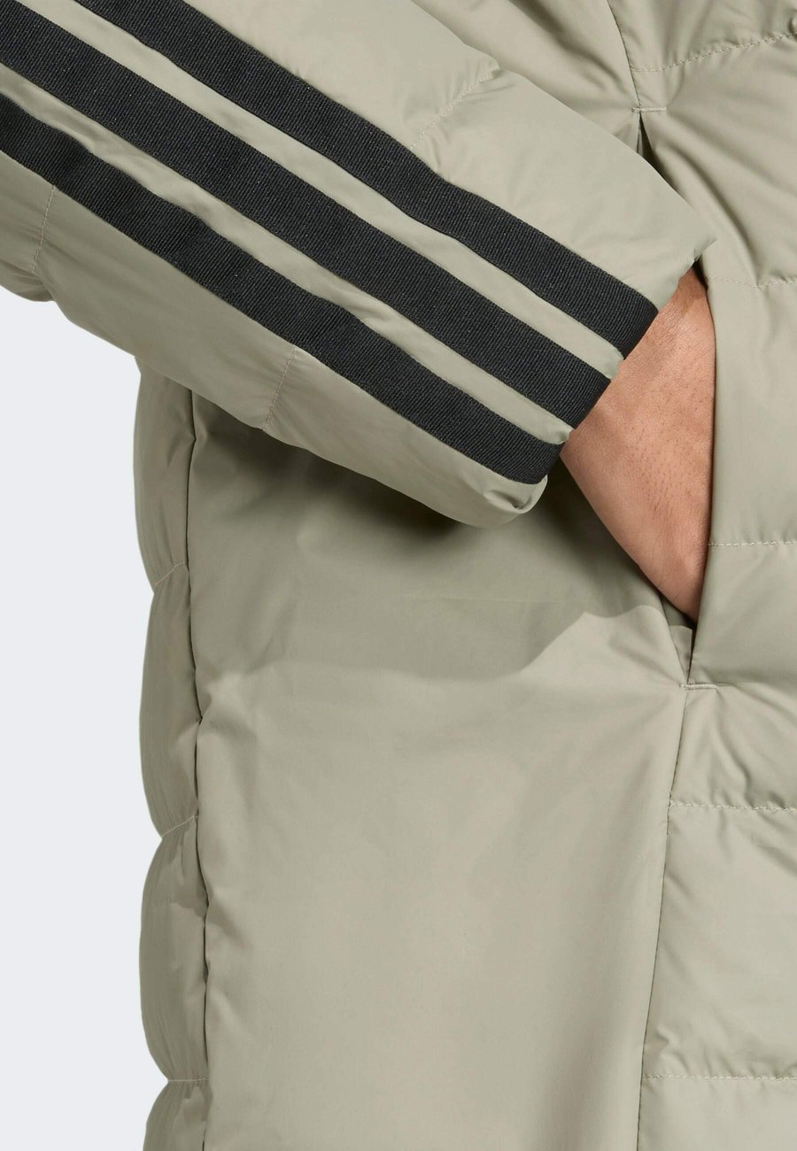 Куртка Adidas Sportswear ESSENTIALS CLIMAWARM 3 STRIPES HOODED , Silver Pebble/Stone — фото 4