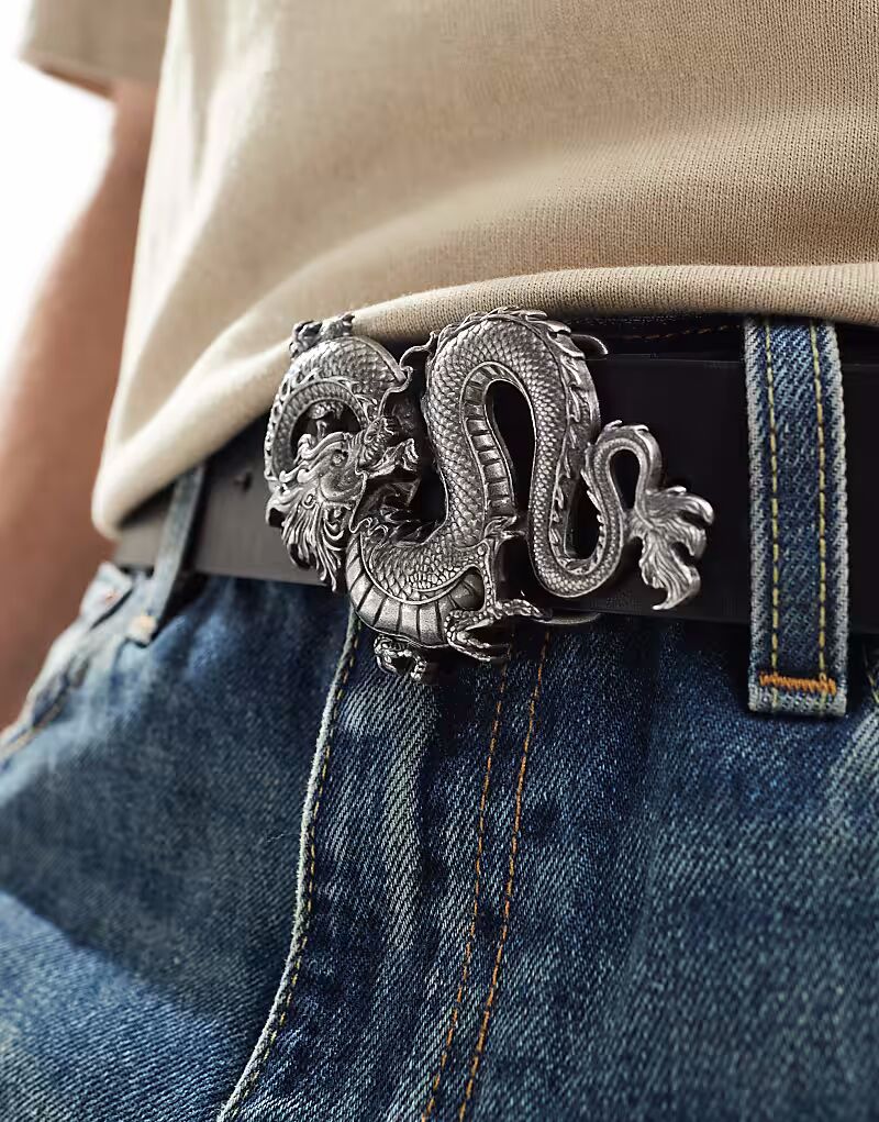 

Ремень из искусственной кожи ASOS DESIGN Dragon цвета античного серебра и черного цвета
