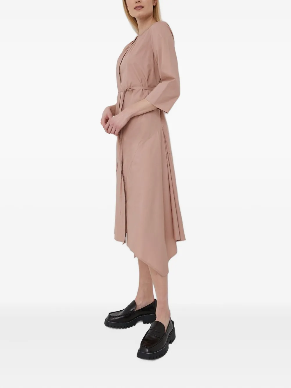 

Асимметричное платье-рубашка DKNY