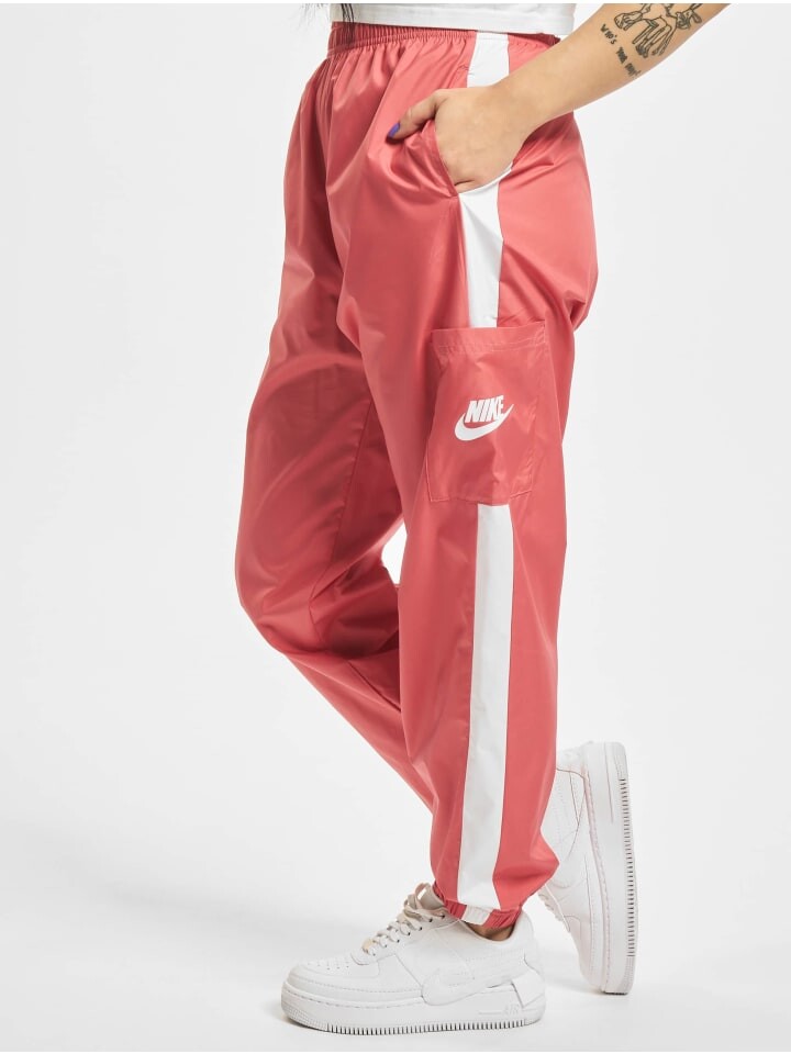 

Тканевые брюки Nike, цвет pink/white