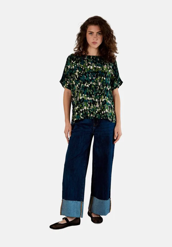 

Футболка с абстрактным принтом в виде мазков кисти Apricot, Green, Зеленый, Футболка с абстрактным принтом в виде мазков кисти Apricot, Green