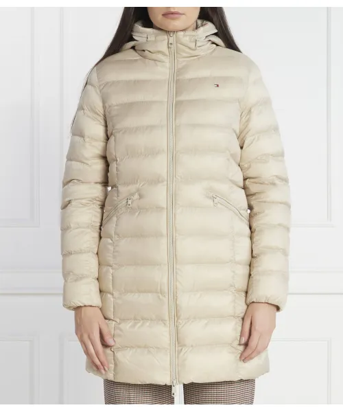 

Утепленное пальто в глобальном стиле Tommy Hilfiger, бежевый