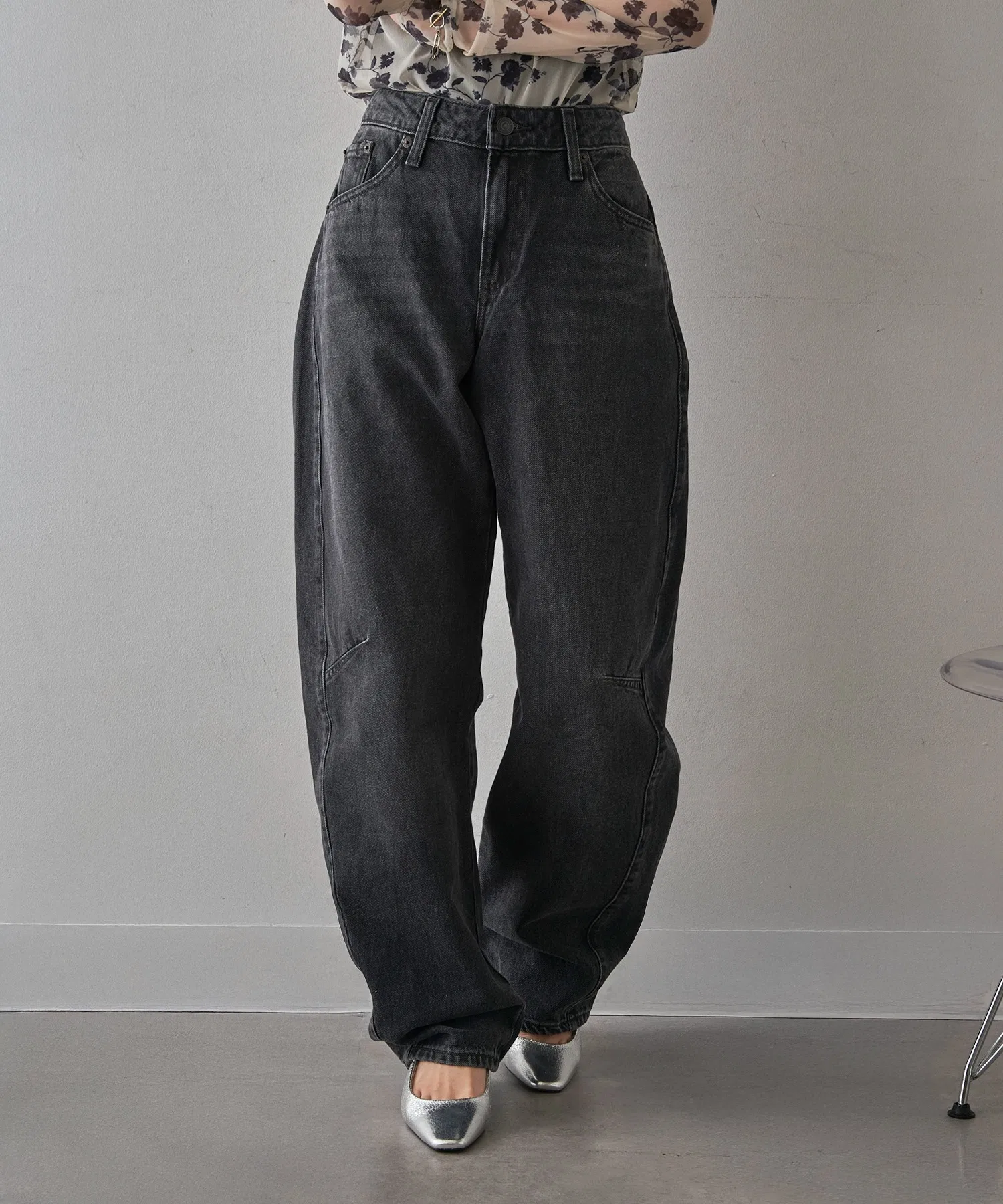 【Levi's】BAGGY DAD BARREL — фото 4