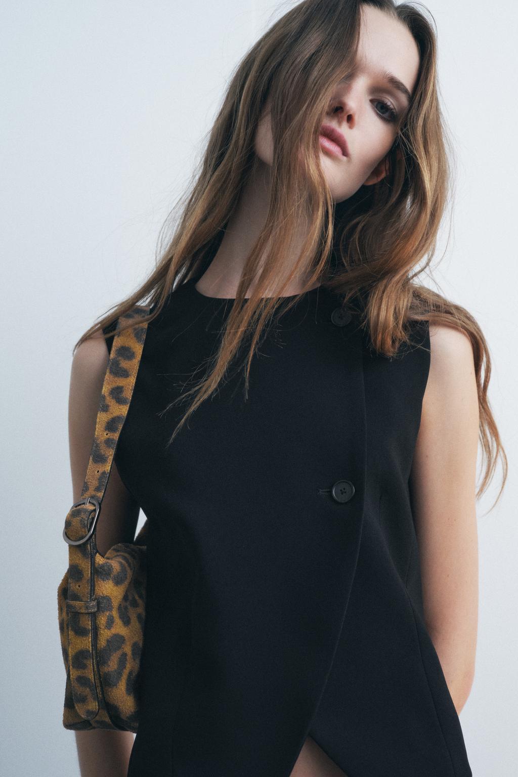 

Кожаная сумка через плечо с животным принтом ZARA, цвет leopard