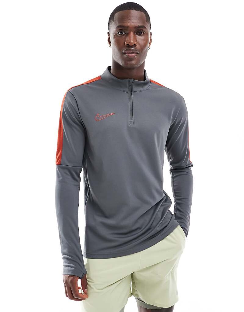 

Nike Football – Academy 23 – темно-серая толстовка с молнией на шее