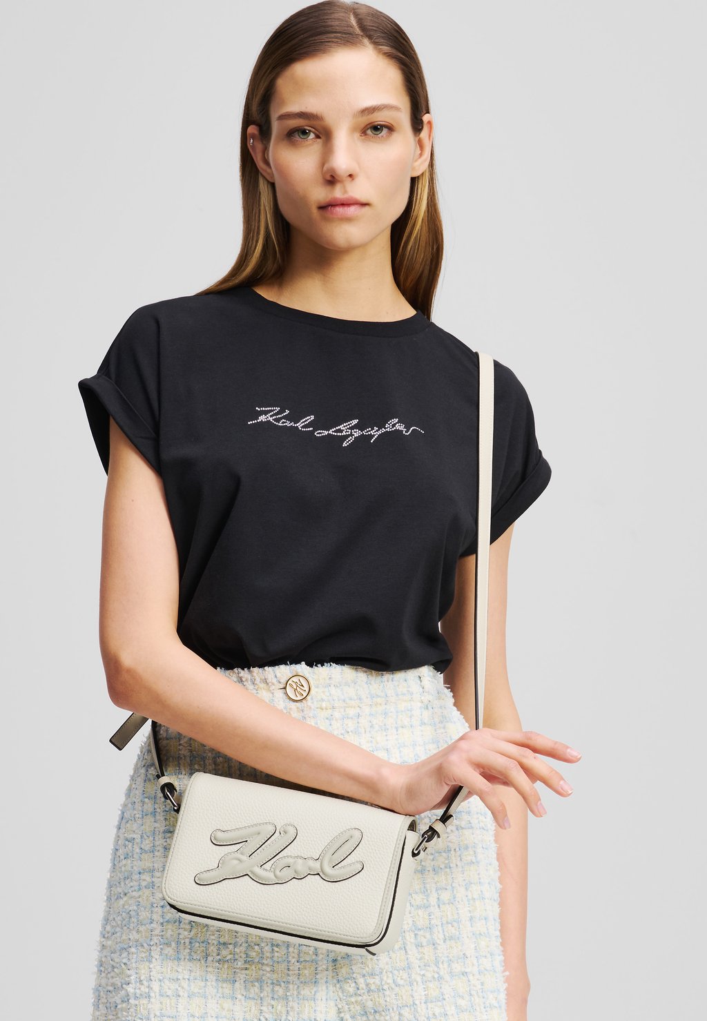 

Сумка через плечо SKUARE FLAP GRAINY - Across body bag KARL LAGERFELD, кремовый