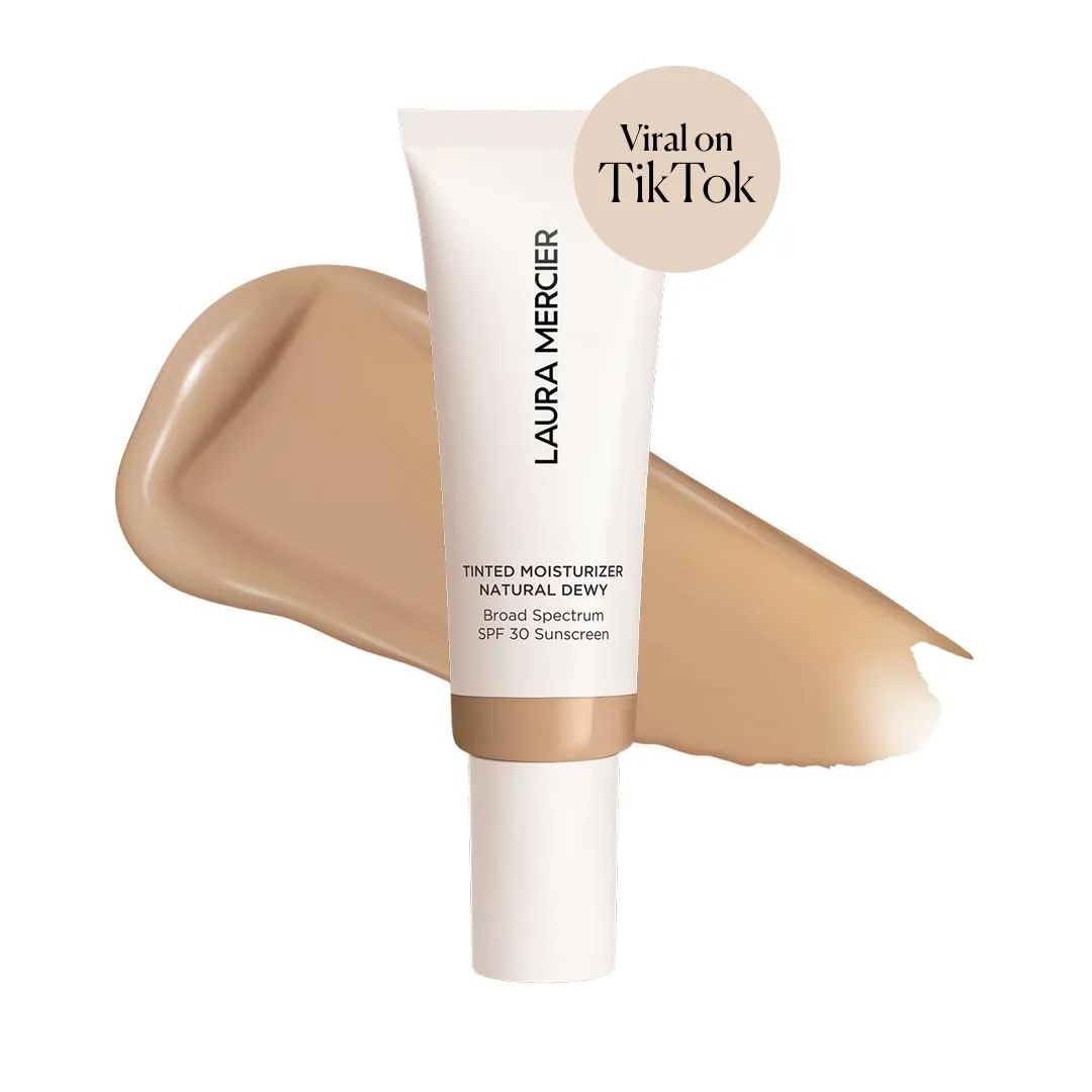 Laura Mercier тонирующий увлажняющий крем Natural Dewy с SPF 30, 24-часовая гидратация, оттенок 3N Sand и рассыпчатая пудра Translucent Loose Talc-Free Setting Powder Ultra-Blur с гиалуроновой кислотой, оттенок Translucent — фото 2