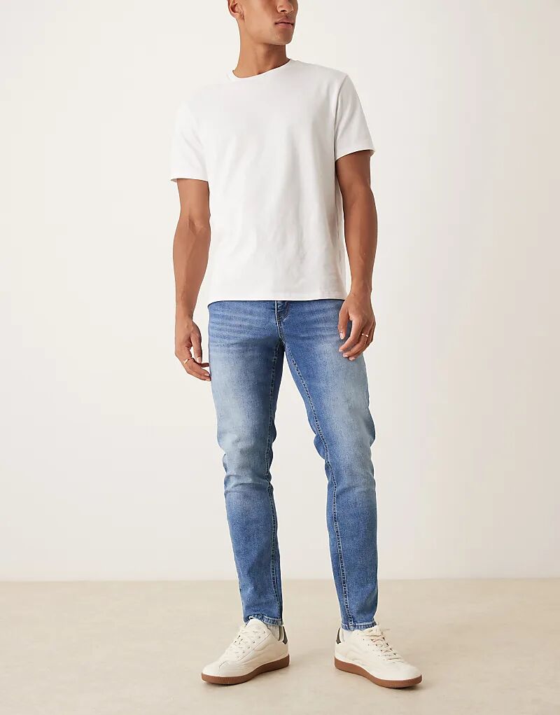 

Джинсы ASOS DESIGN узкие, светло-голубого цвета