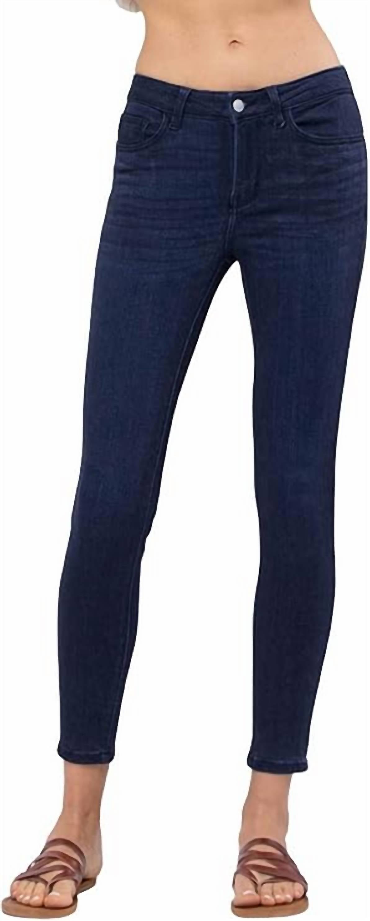 

Узкие джинсы средней посадки в темном цвете Judy Blue, цвет dark wash