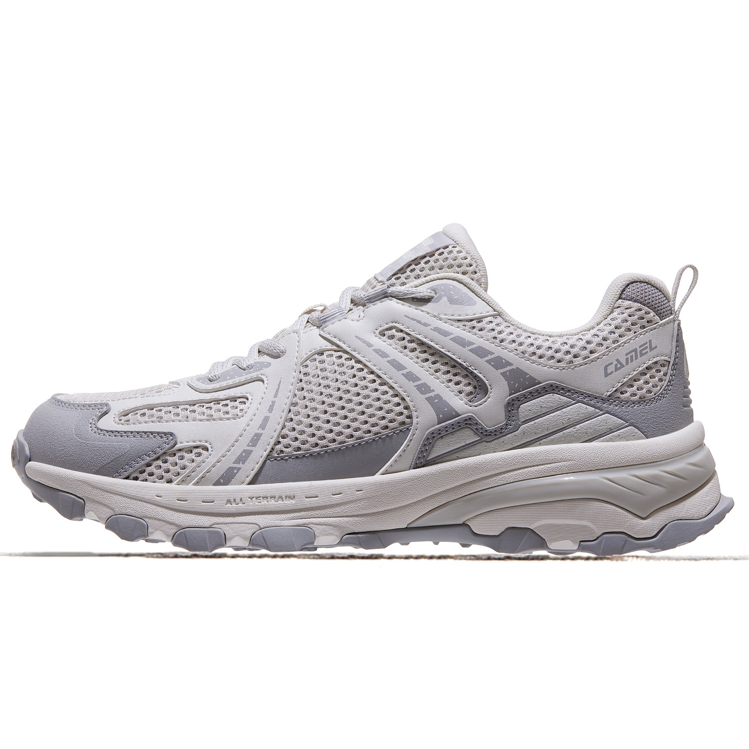 

CAMEL Антискользящие износостойкие низкие беговые кроссовки мужские Floating Cloud White/Drizzle Gray, цвет Floating Cloud White/Drizzle Gray