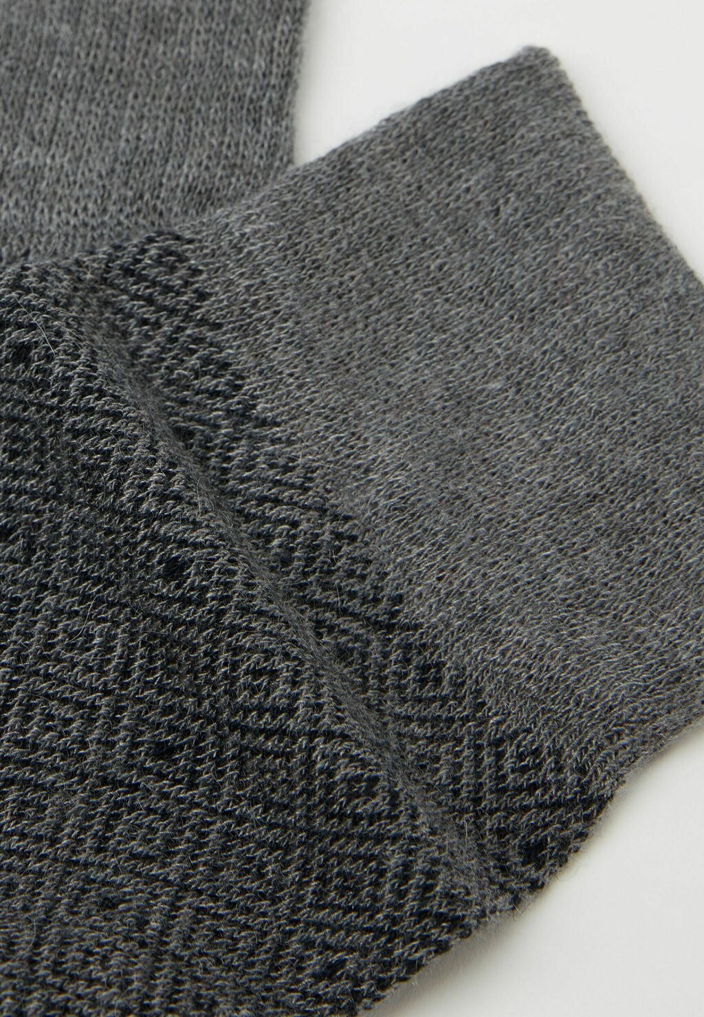 

Носки Calzedonia, цвет Mottled Grey