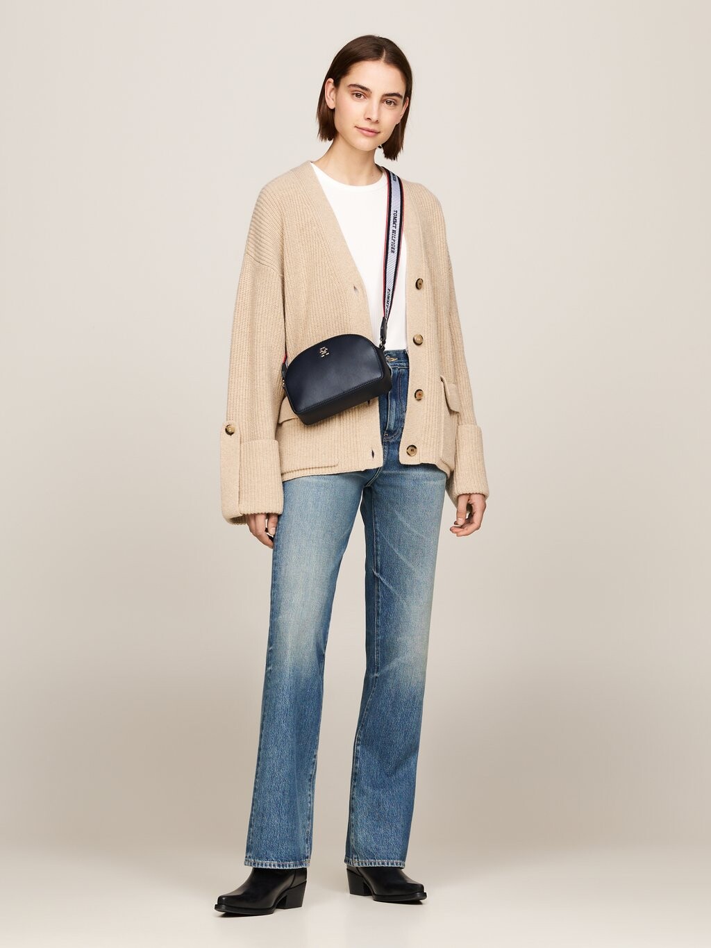 

Сумка через плечо FRESH CAMERA BAG Tommy Hilfiger, темно-синий