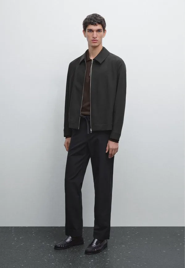 Технические брюки стандартного кроя Massimo Dutti, Black — фото 2