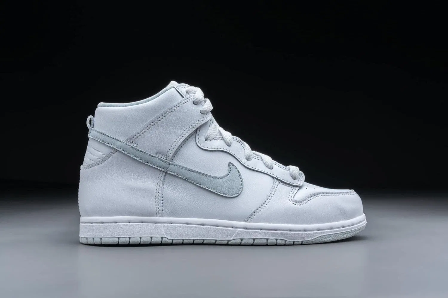 Мужские баскетбольные кроссовки Nike Dunk Hi Retro, Kleur As Op Photo — фото 2