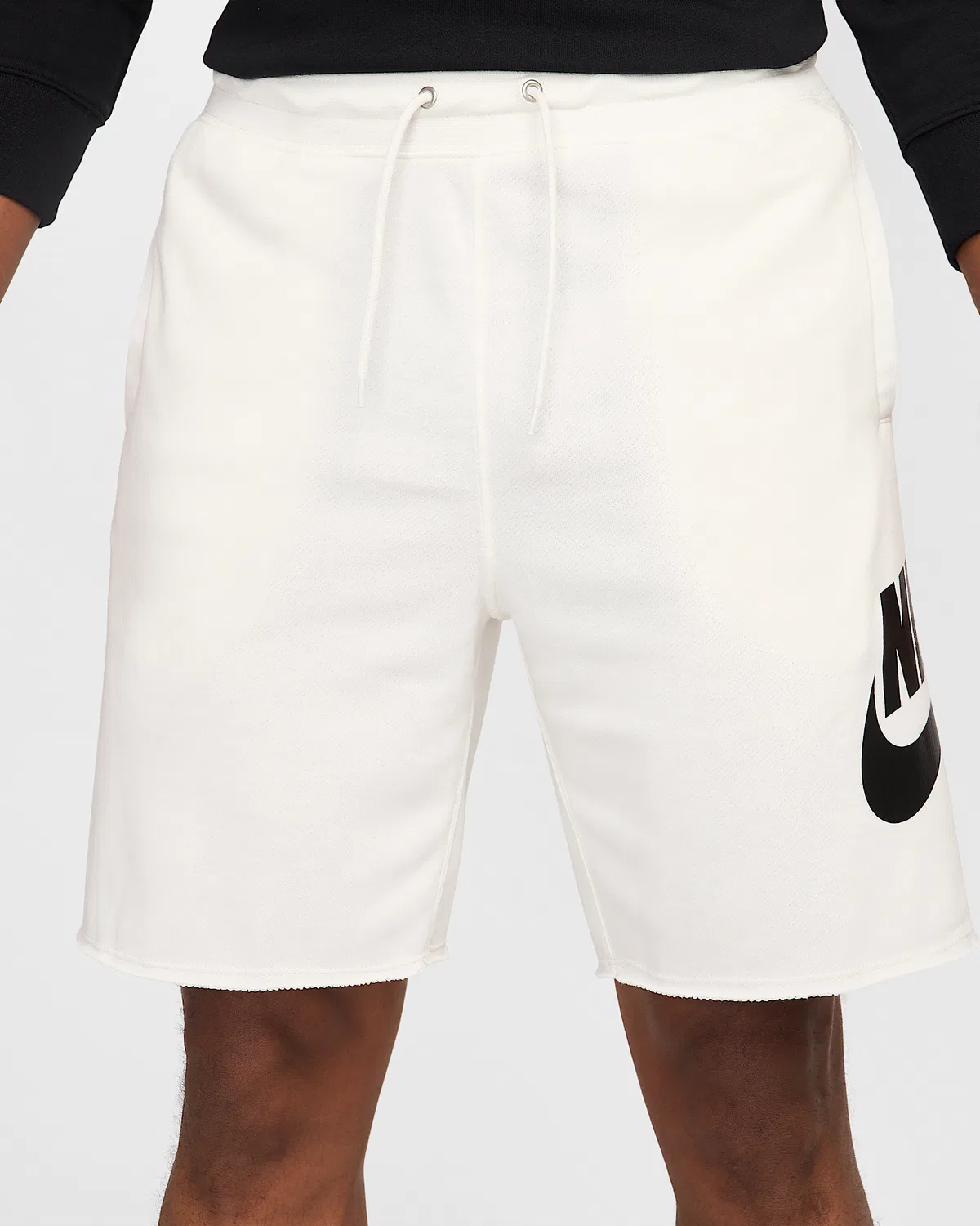 Мужские шорты Nike Club из французского футера с принтом Alumni, Sail/Sail/Black — фото 2