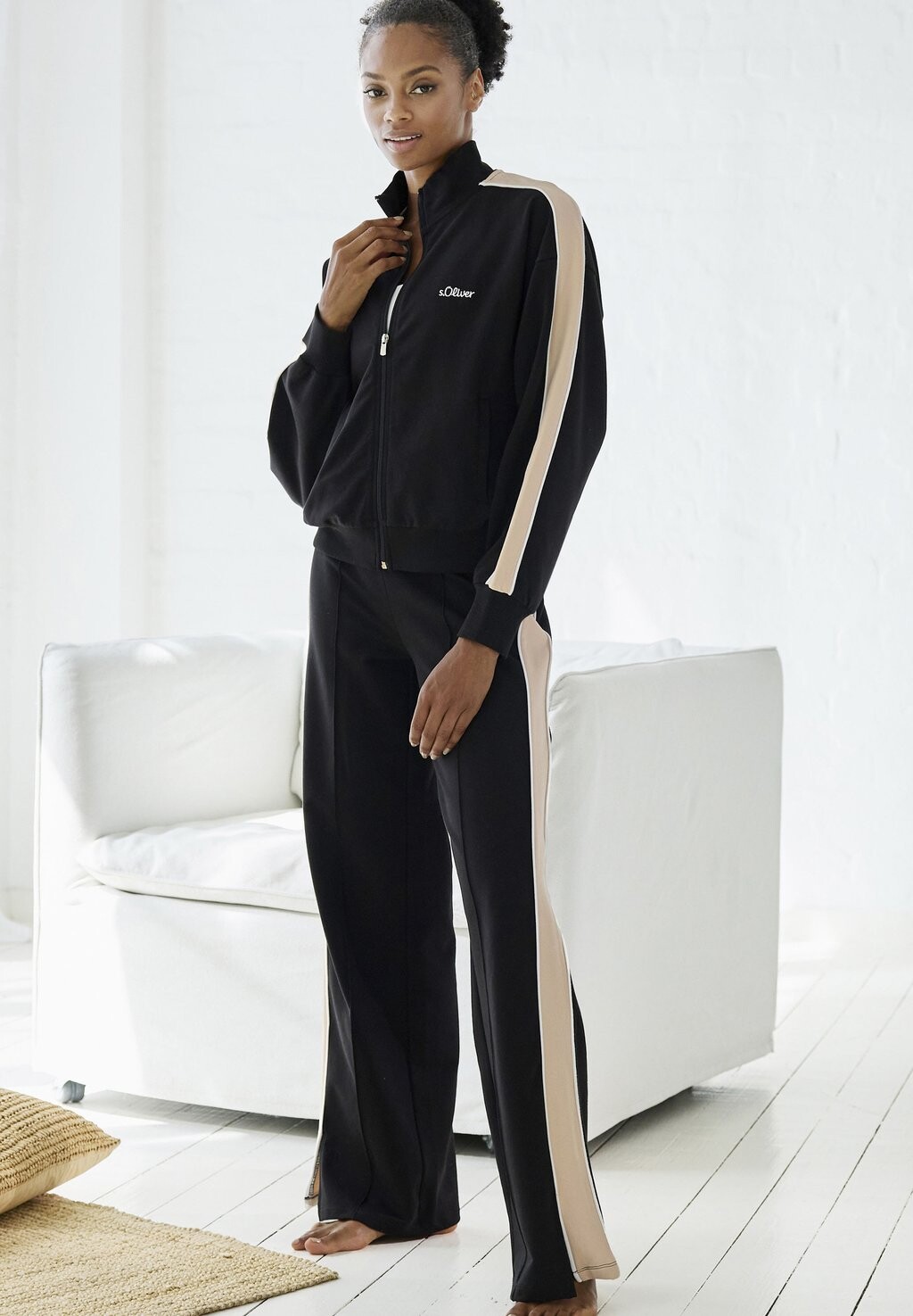 

Спортивные брюки s.Oliver, черный